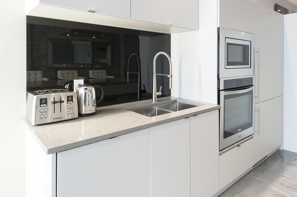 Apartament Boutique Lofts Milton Parc By Simplissimmo Montreal Zewnętrze zdjęcie